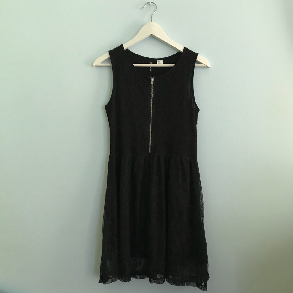 Black lace dress